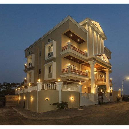 Mountain Glory 8Bhk By Tensorstays, Pool & Theater Igatpuri Dış mekan fotoğraf